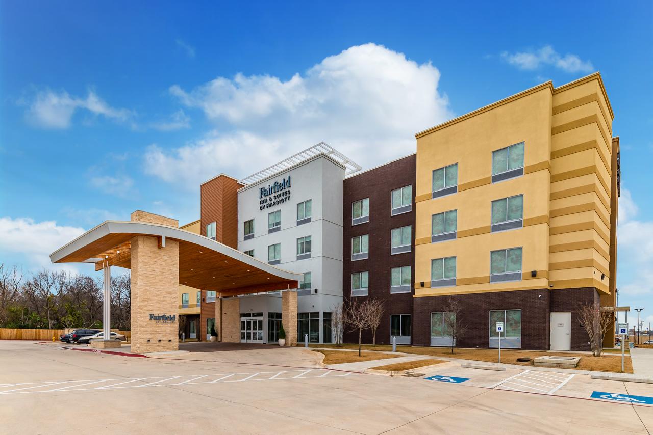 Fairfield Inn & Suites